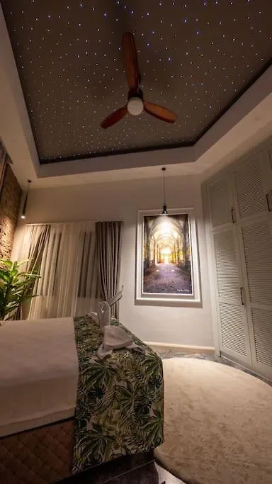 Fethiye Sehir Merkezinde Lueks Daire - Ocekhomes Adin