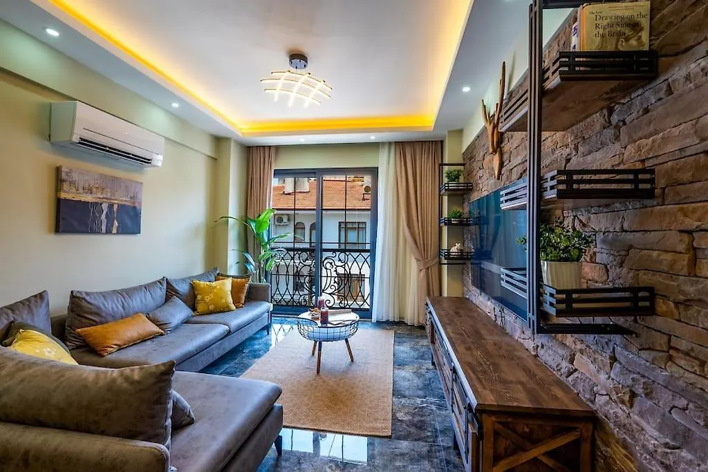 Fethiye Sehir Merkezinde Lueks Daire - Ocekhomes Adin